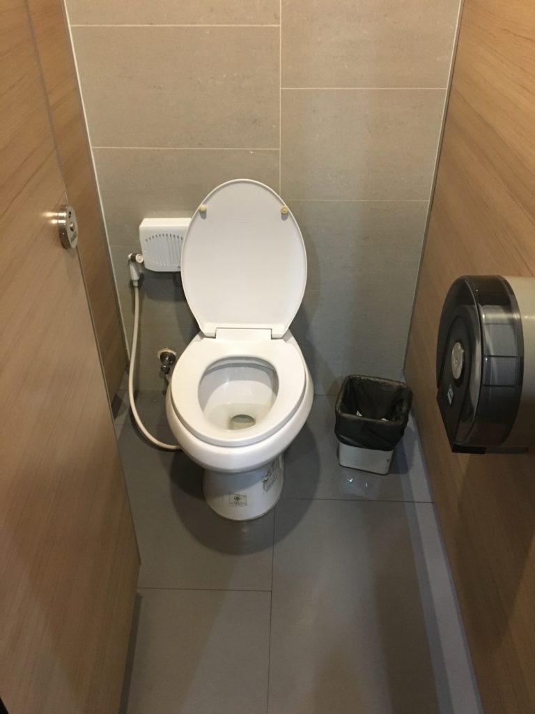 タイのトイレの使い方