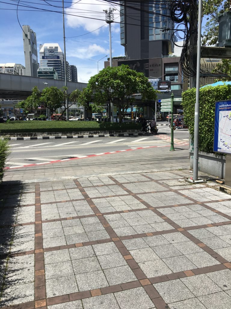 タイにある日本大使館の行き方