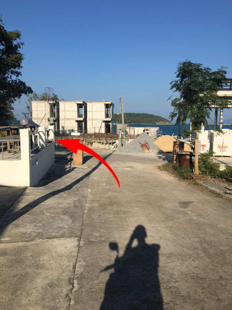 シーチャン島でホテルの探し