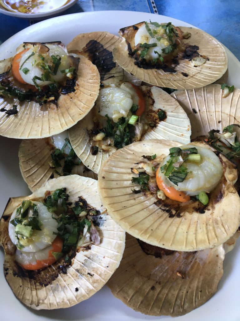 シーチャン島のレストランはどこ？,シーチャン島のおすすめのグルメは？,シーチャン島にカフェってあるの？