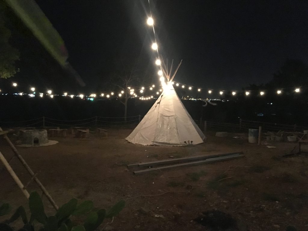 シーチャン島のレストランはどこ？,シーチャン島のおすすめのグルメは？,シーチャン島にカフェってあるの？